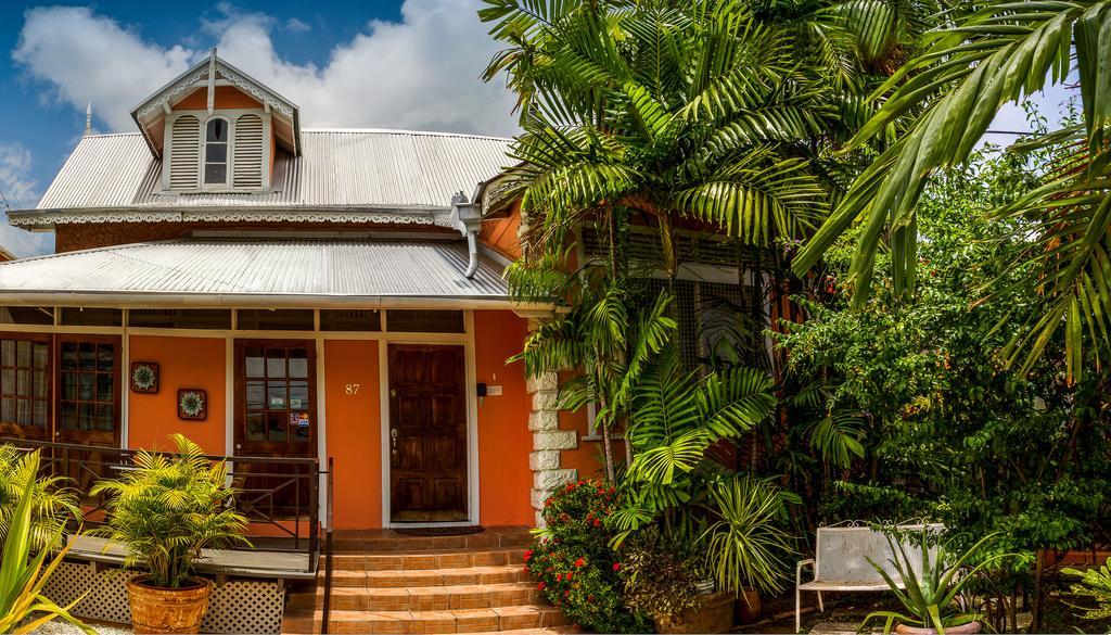 Inn At 87 Port of Spain Exterior photo