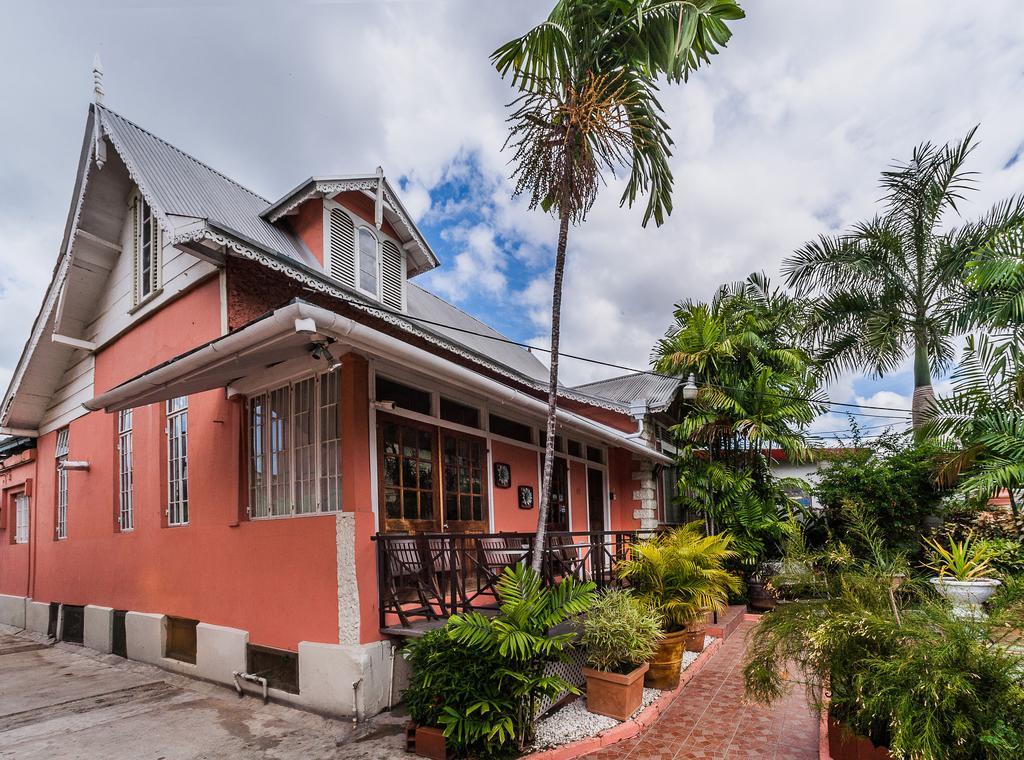 Inn At 87 Port of Spain Exterior photo